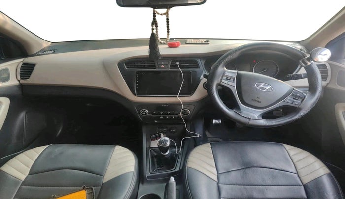 2015 Hyundai Elite i20 SPORTZ 1.4 CRDI, Diesel, Manual, 1,16,590 km, interior