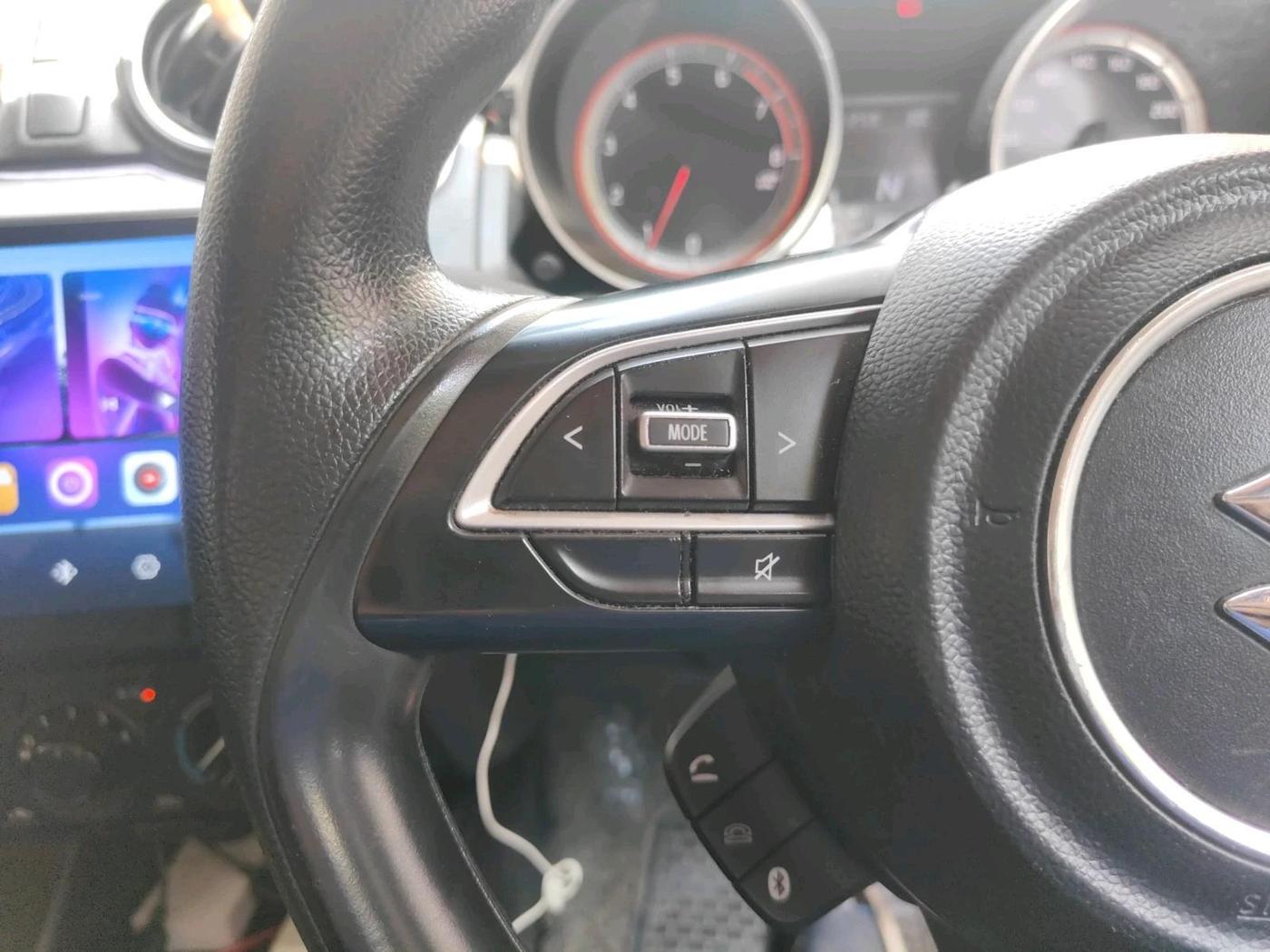 2021 Maruti Swift VXI AMT, Petrol, Automatic, 30,793 km, interior