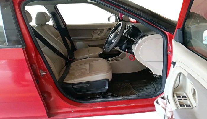 2011 Skoda Fabia AMBIENTE 1.2 MPI, Petrol, Manual, 1,41,811 km, interior