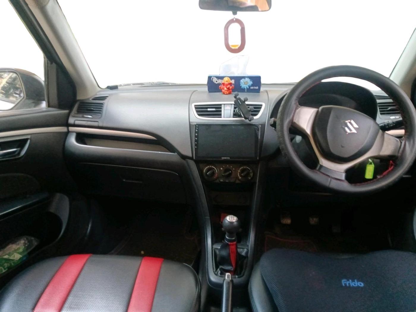 2015 Maruti Swift VXI, Petrol, Manual, 81,389 km, interior