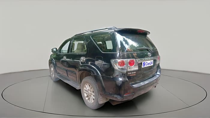 2012 Toyota Fortuner 3.0 4X4 MT, Diesel, Manual, 2,95,352 km, exterior