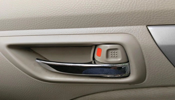 2015 Maruti Ertiga VXI CNG, CNG, Manual, 92,766 km, interior
