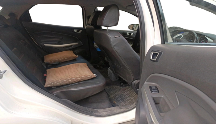 2014 Ford Ecosport TITANIUM 1.0L ECOBOOST (OPT), Petrol, Manual, 67,997 km, interior