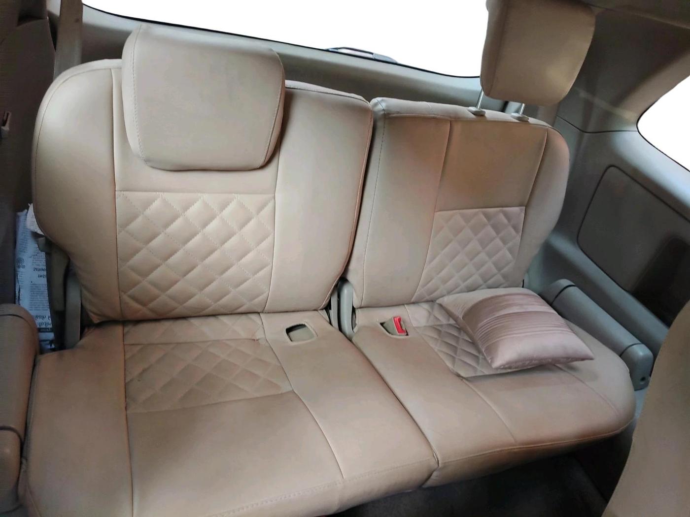 2012 Toyota Innova VX 2.5 7 STR, Diesel, Manual, 2,38,257 km, interior