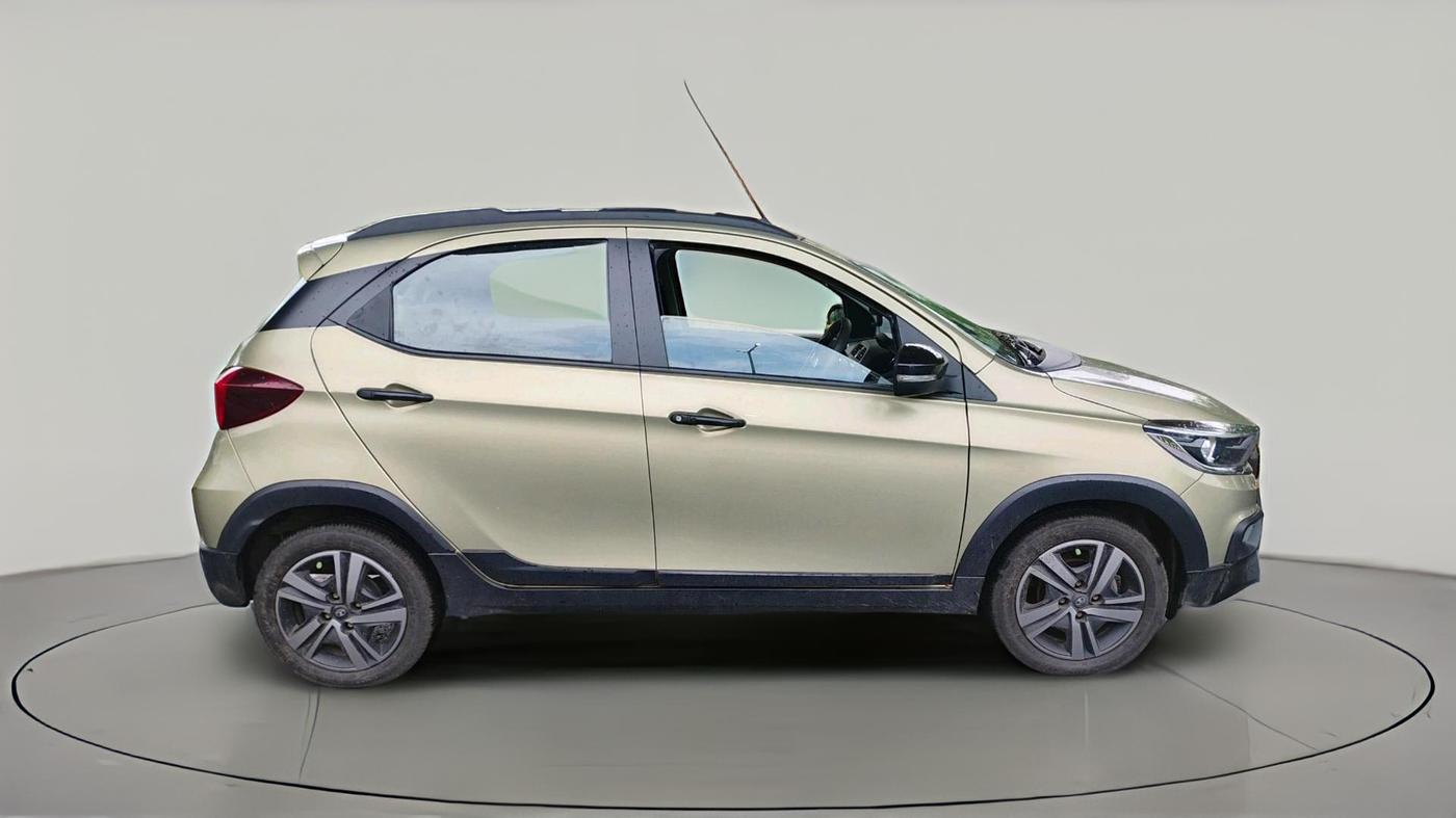 2024 Tata TIAGO NRG XZ MT, Petrol, Manual, 5,628 km, exterior