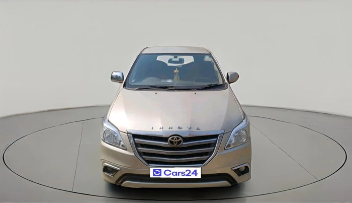 2012 Toyota Innova GX 2.5 8 STR, Diesel, Manual, 1,26,599 km, exterior