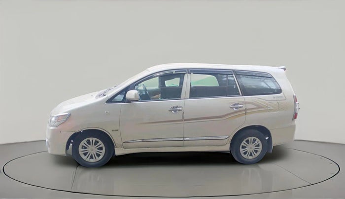 2012 Toyota Innova GX 2.5 8 STR, Diesel, Manual, 1,26,599 km, exterior