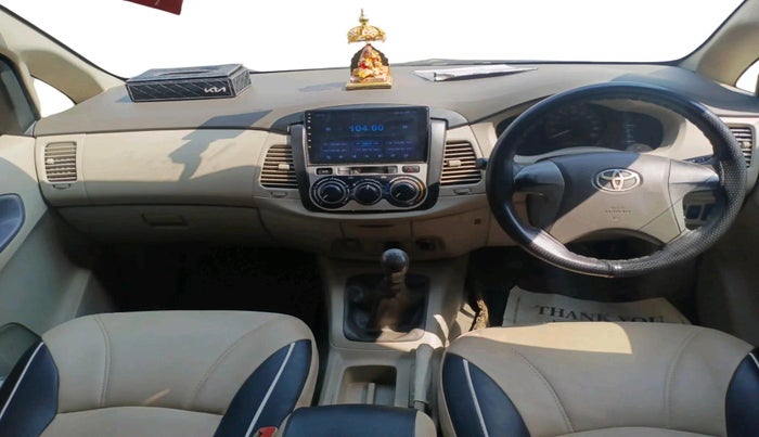 2012 Toyota Innova GX 2.5 8 STR, Diesel, Manual, 1,26,599 km, interior