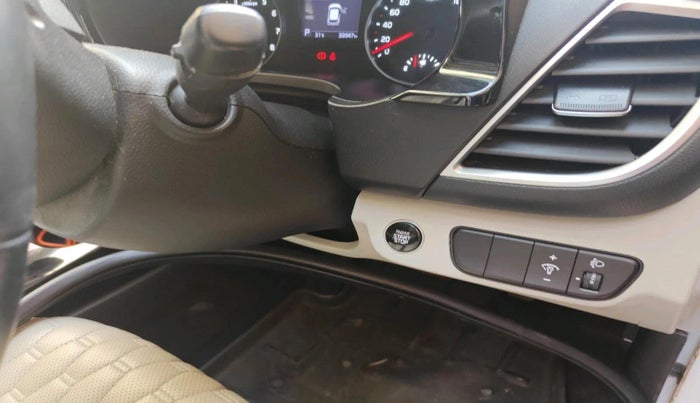 2020 KIA SELTOS HTX IVT 1.5 PETROL, Petrol, Automatic, 33,947 km, interior