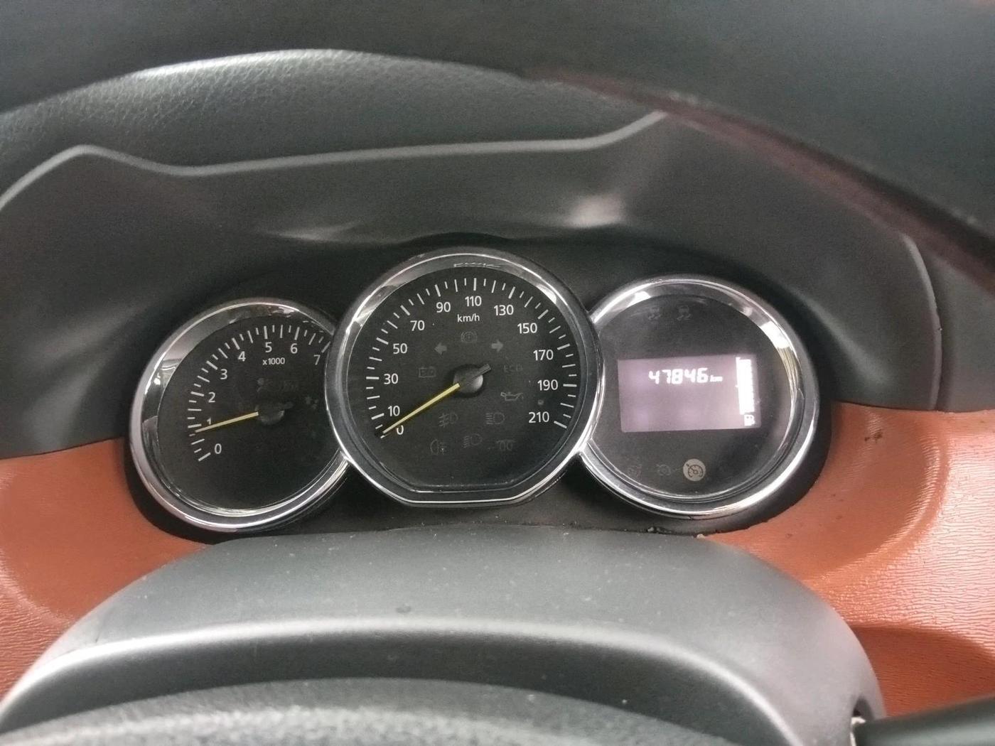 2015 Renault Duster RXL PETROL, Petrol, Manual, 47,846 km, interior
