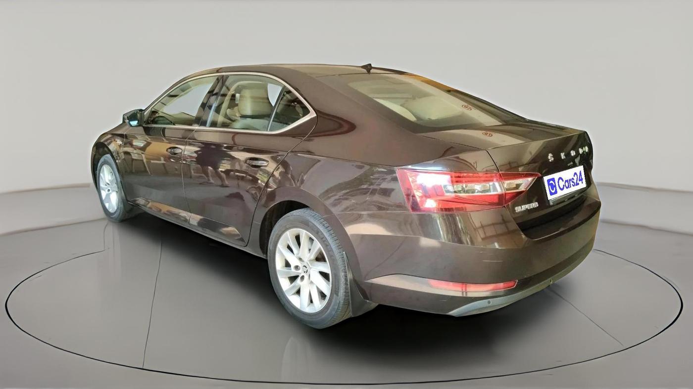 2017 Skoda Superb L&K 1.8 TSI AT, Petrol, Automatic, 86,842 km, exterior