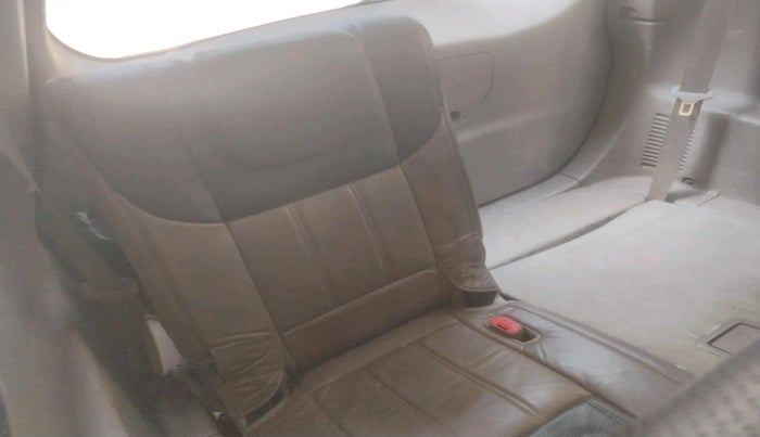 2015 Mahindra XUV500 W8, Diesel, Manual, 1,08,896 km, interior