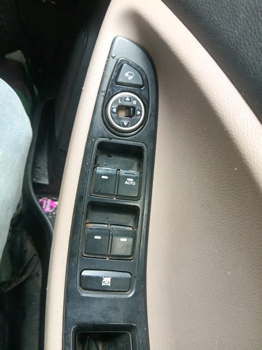 2017 Hyundai Elite i20 ASTA 1.2, Petrol, Manual, 1,49,541 km, interior