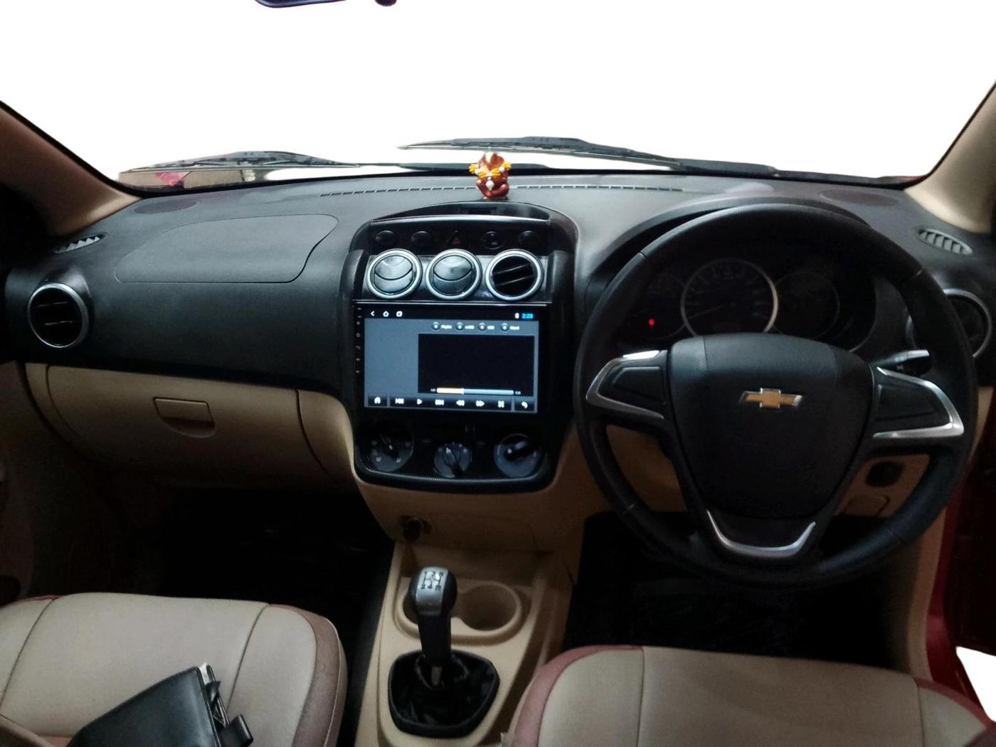 2013 Chevrolet Enjoy 1.4 LS 7 STR, CNG, Manual, 73,682 km, interior