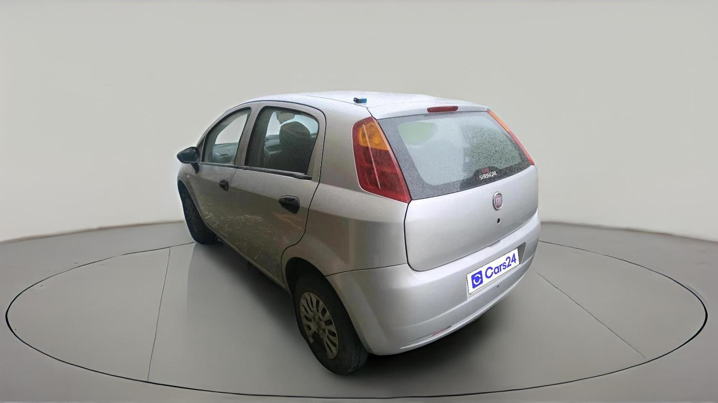 2014 Fiat Punto EVO ACTIVE 1.3 MULTIJET, Diesel, Manual, 2,16,402 km, exterior