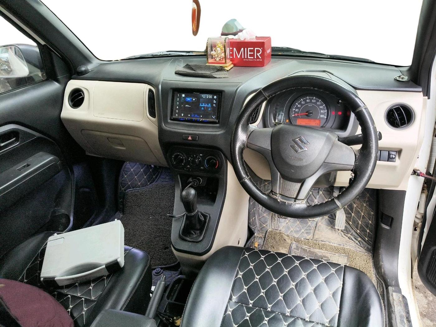 2019 Maruti New Wagon-R LXI CNG (O) 1.0, CNG, Manual, 78,866 km, interior