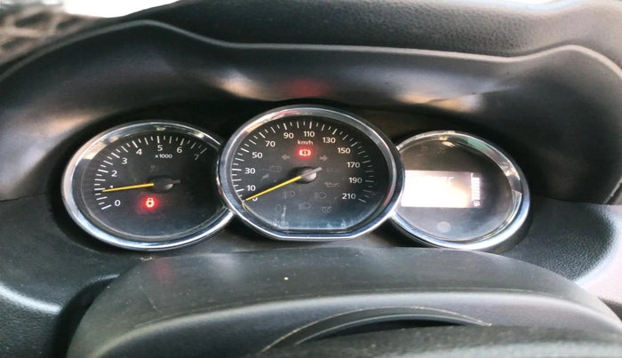 2017 Renault Duster 110 PS RXZ DIESEL, Diesel, Manual, 1,66,215 km, interior