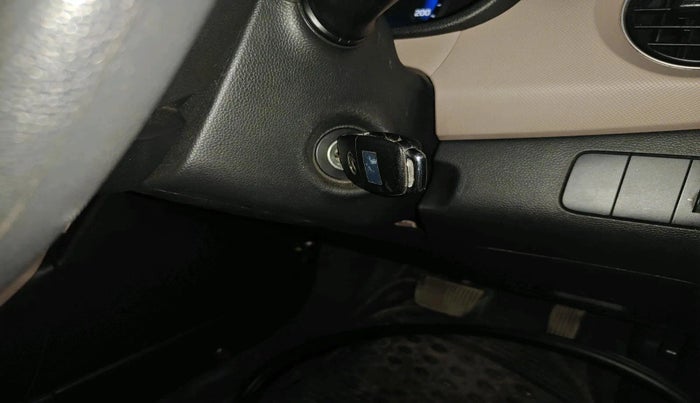 2014 Hyundai Xcent S AT 1.2 (O), Petrol, Automatic, 58,582 km, interior