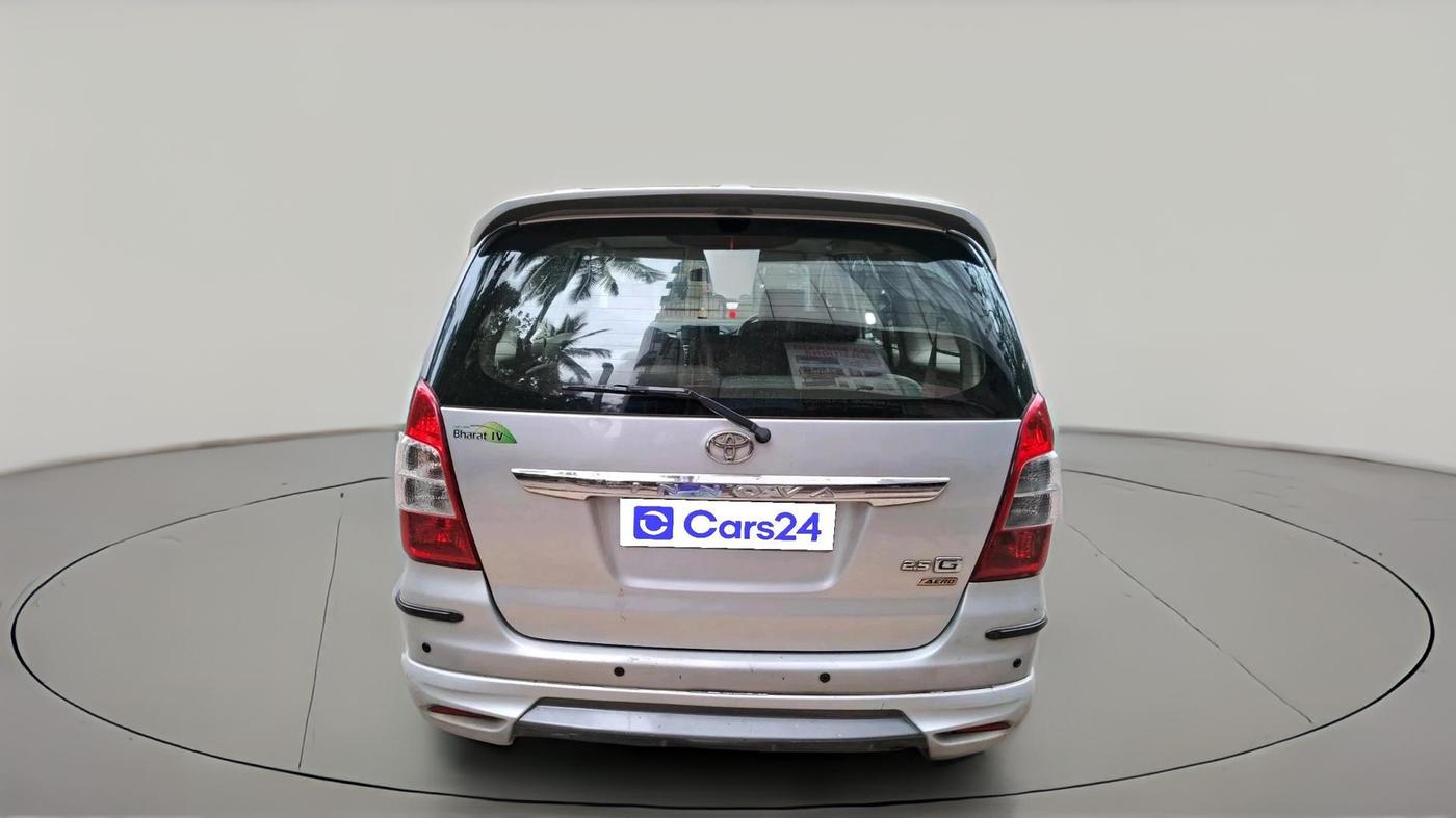 2012 Toyota Innova GX 2.5 8 STR, Diesel, Manual, 2,33,507 km, exterior