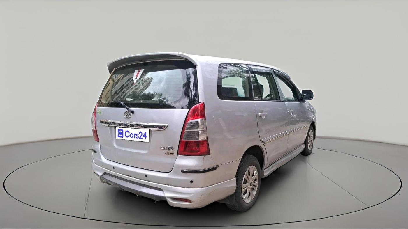 2012 Toyota Innova GX 2.5 8 STR, Diesel, Manual, 2,33,507 km, exterior