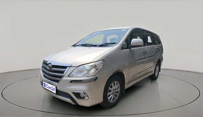 2014 Toyota Innova 2.5 ZX 7 STR, Diesel, Manual, 1,34,506 km, exterior