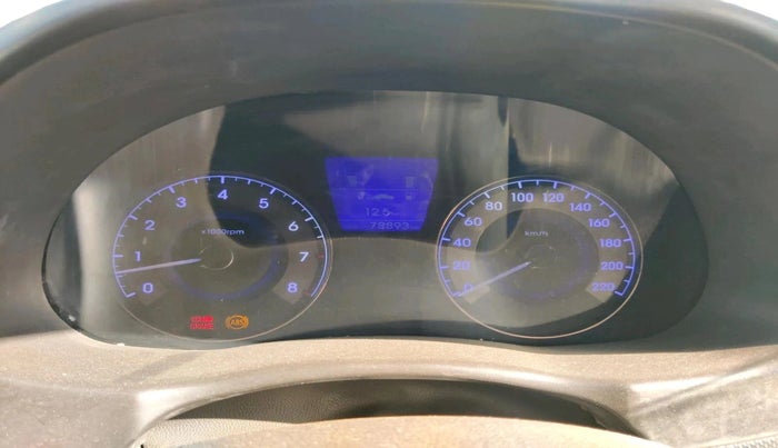 2011 Hyundai Verna FLUIDIC 1.6 VTVT SX, Petrol, Manual, 78,893 km, interior