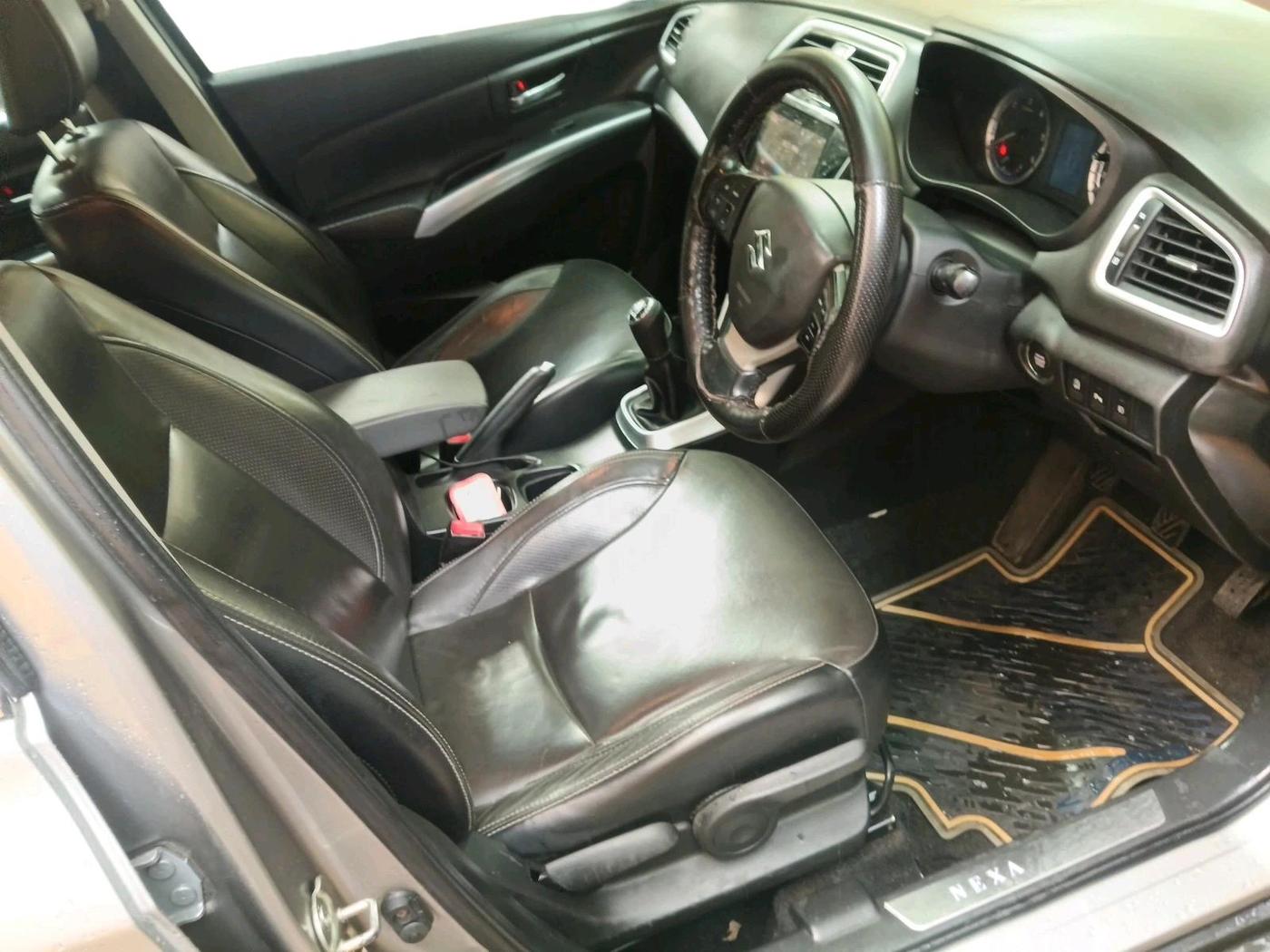 2018 Maruti S Cross ALPHA 1.3, Diesel, Manual, 1,18,699 km, interior