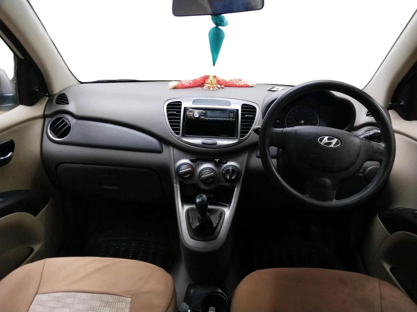 2013 Hyundai i10 MAGNA 1.1, Petrol, Manual, 44,600 km, interior