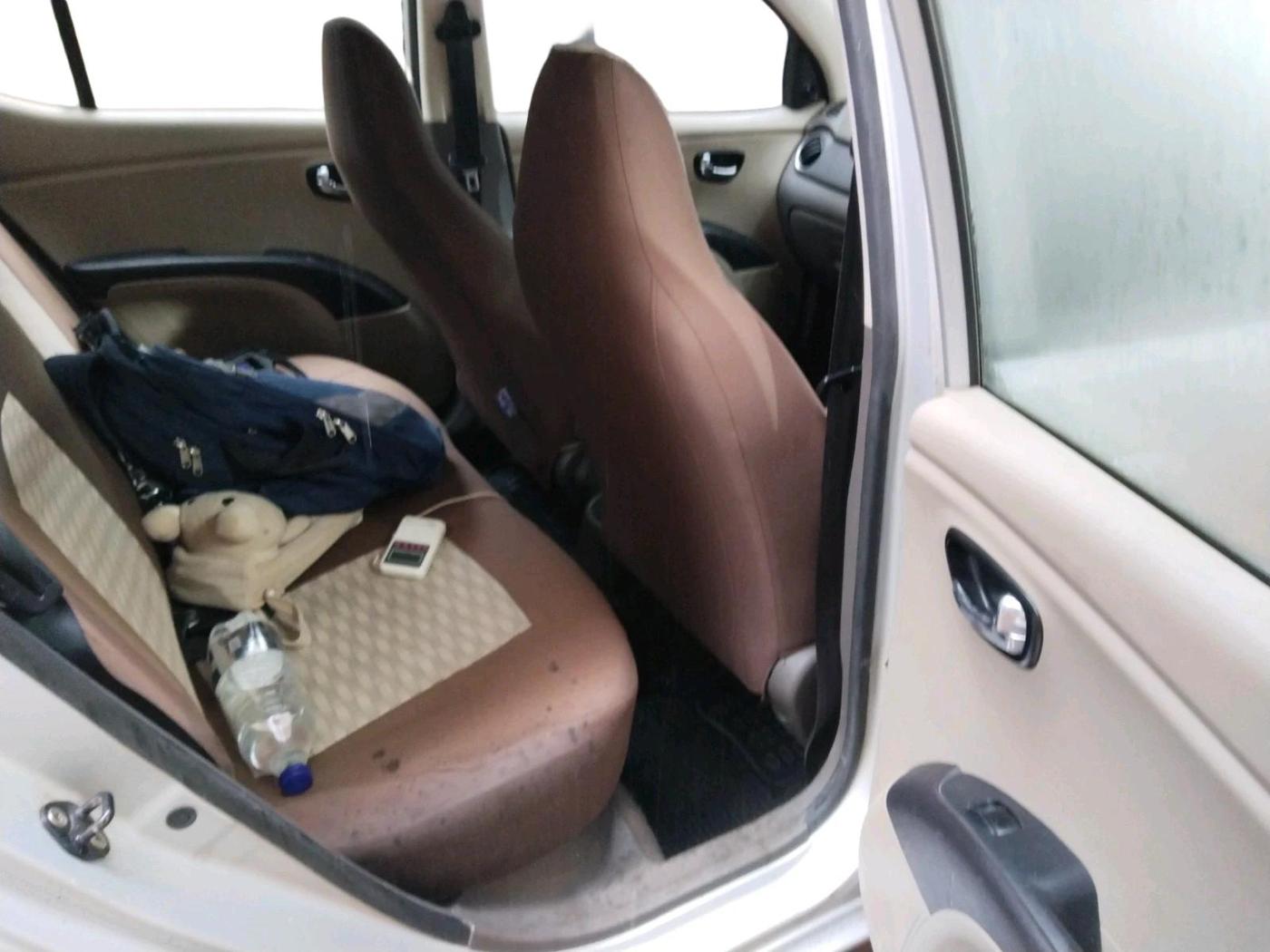 2013 Hyundai i10 MAGNA 1.1, Petrol, Manual, 44,600 km, interior