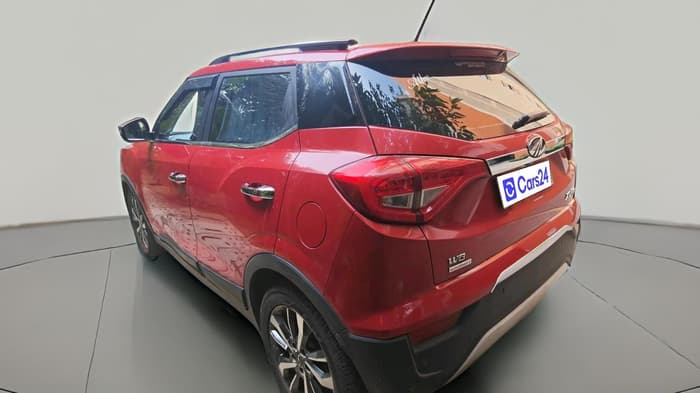 2021 Mahindra XUV300 W8 (O) 1.5 DIESEL AMT, Diesel, Automatic, 1,09,899 km, exterior
