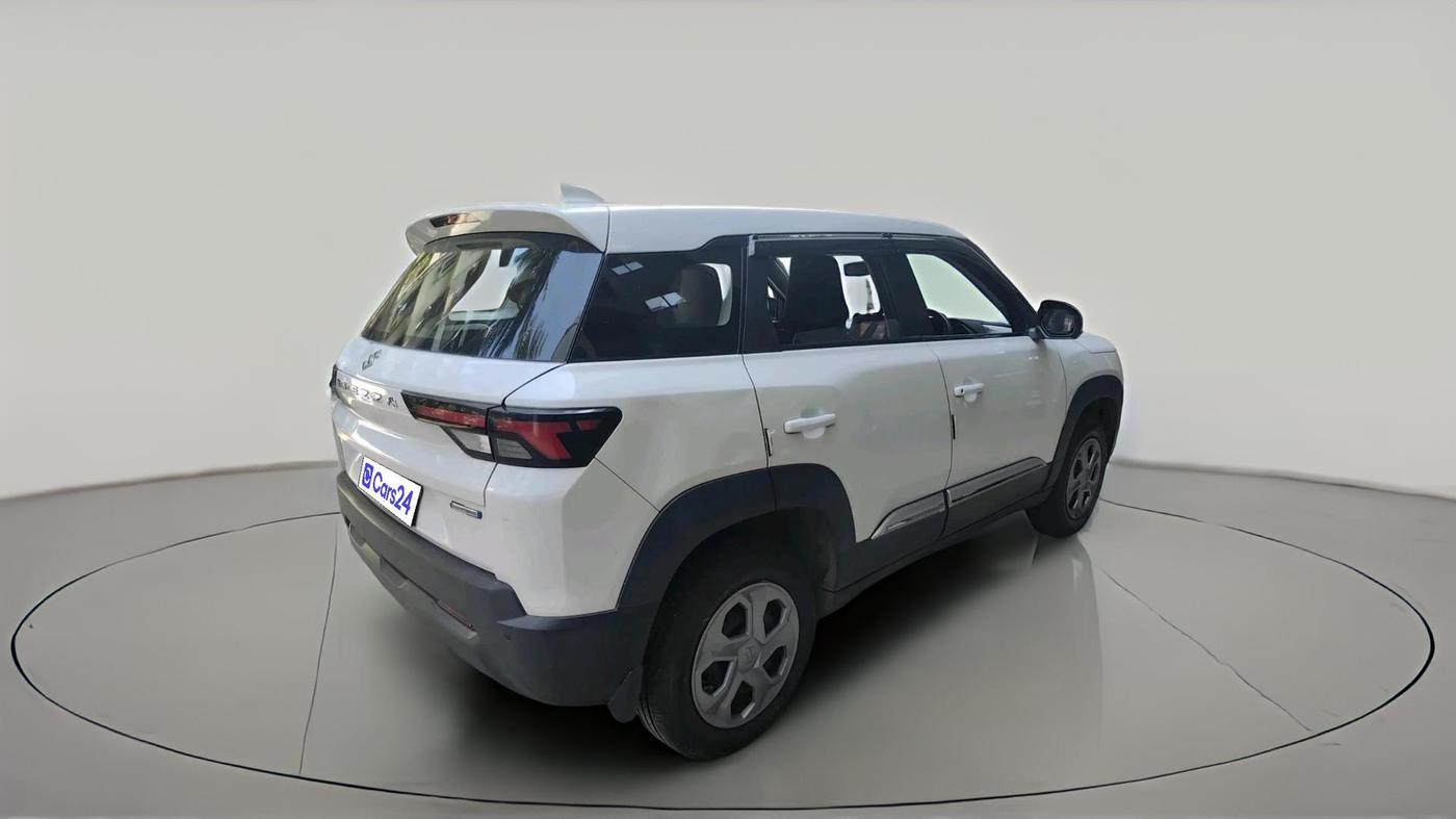 2023 Maruti BREZZA VXI AT SMART HYBRID, Petrol, Automatic, 17,243 km, exterior