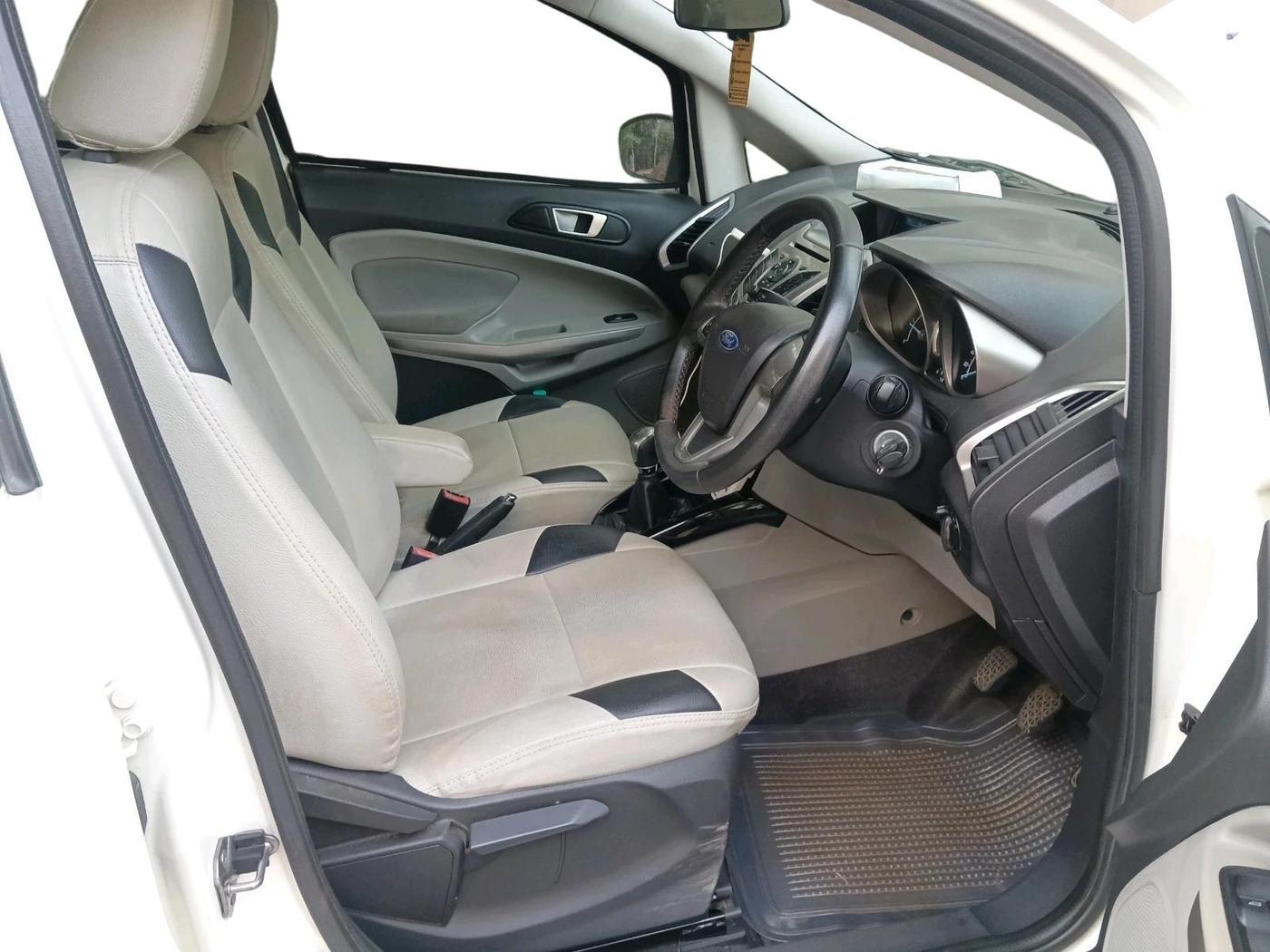 2014 Ford Ecosport TITANIUM 1.5L DIESEL, Diesel, Manual, 80,587 km, interior