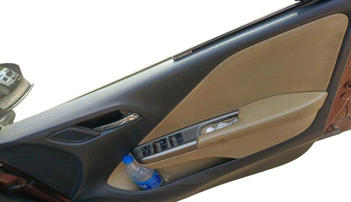 2015 Honda City 1.5L I-VTEC VX, Petrol, Manual, 1,65,249 km, interior