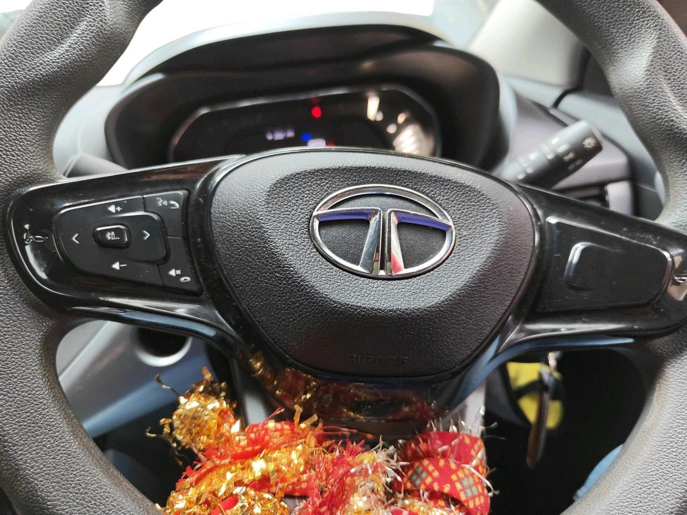 2023 Tata NEXON XMA SUNROOF PETROL, Petrol, Automatic, 8,245 km, interior