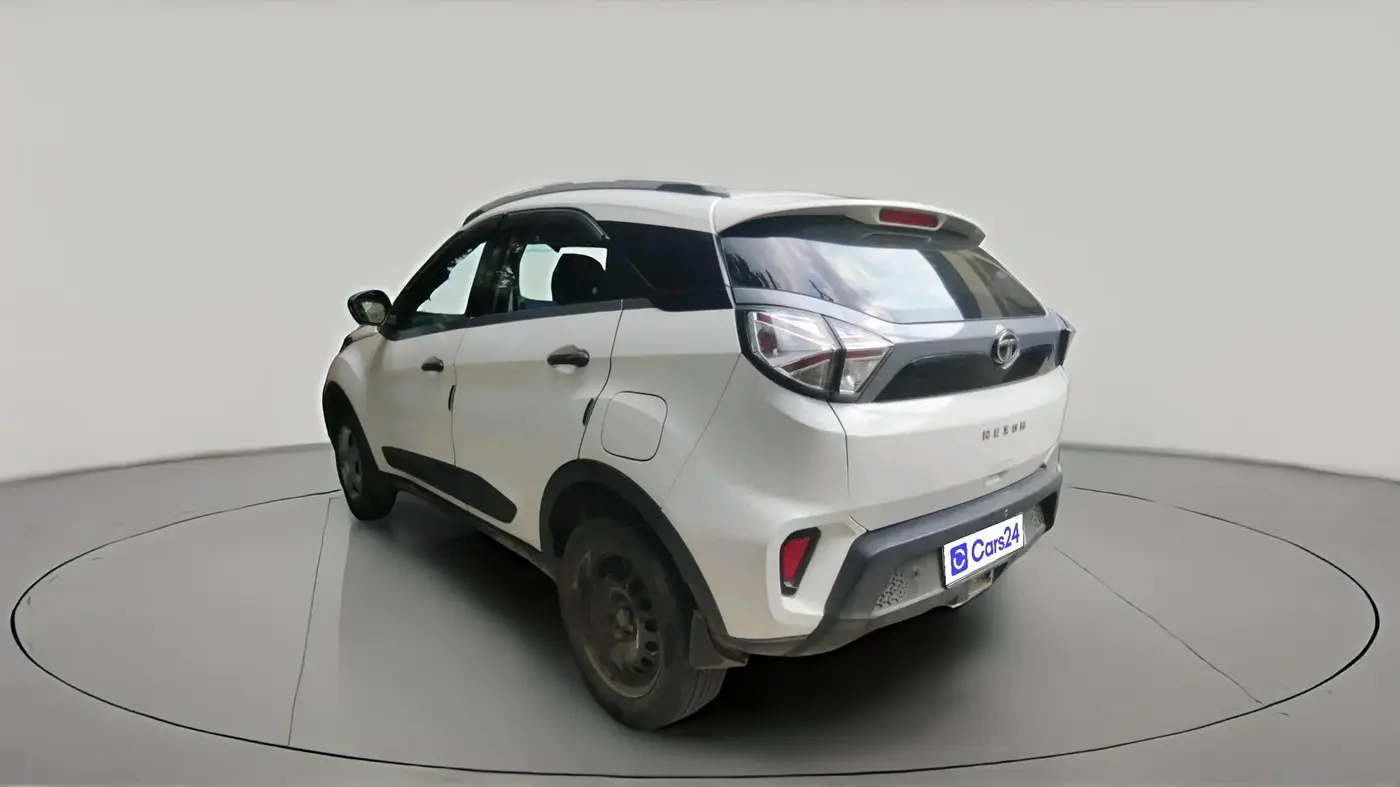 2021 Tata NEXON XM DIESEL, Diesel, Manual, 1,42,295 km, exterior