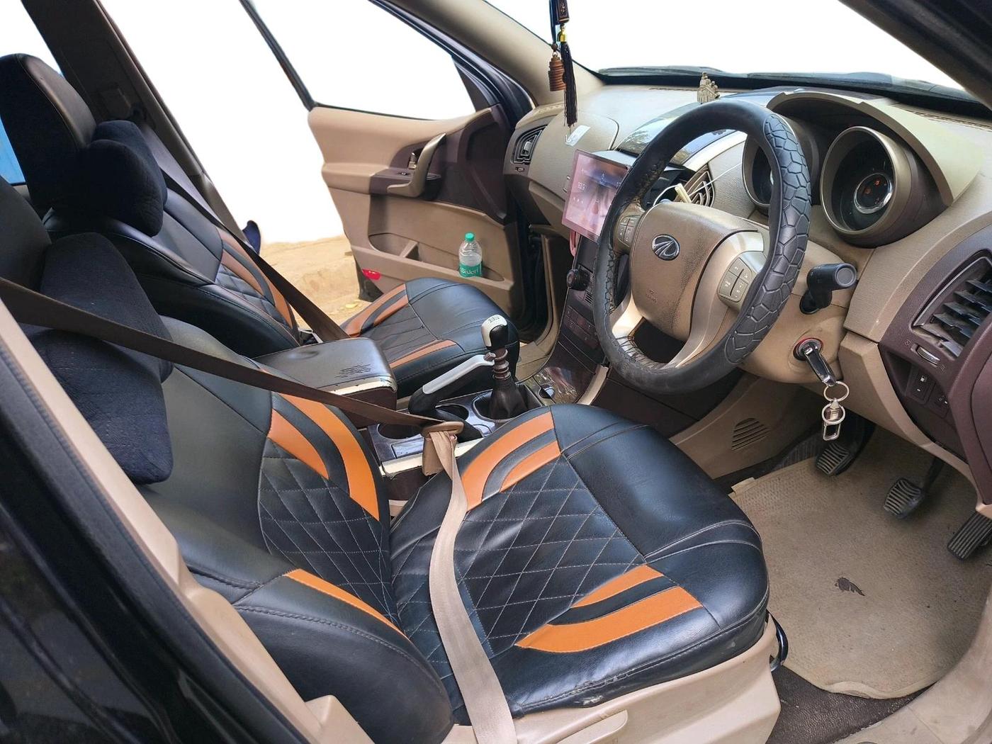 2013 Mahindra XUV500 W8, Diesel, Manual, 1,39,768 km, interior