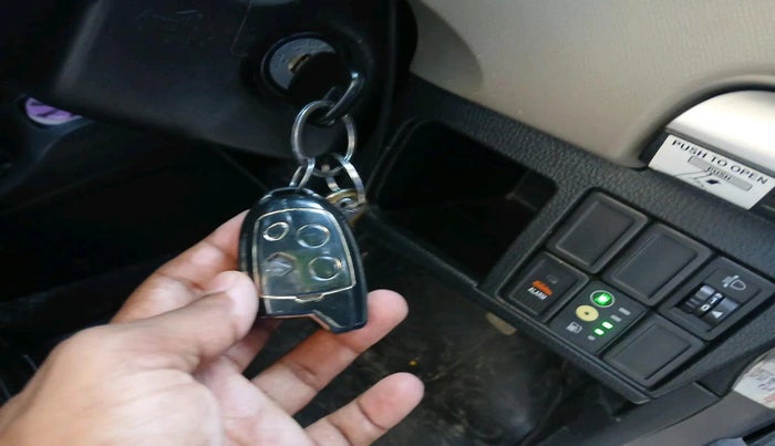 2013 Maruti Wagon R 1.0 LXI CNG, CNG, Manual, 1,03,659 km, interior