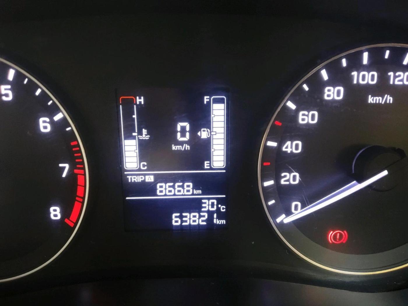 2017 Hyundai Elite i20 ASTA 1.2 DUAL TONE, Petrol, Manual, 63,821 km, interior