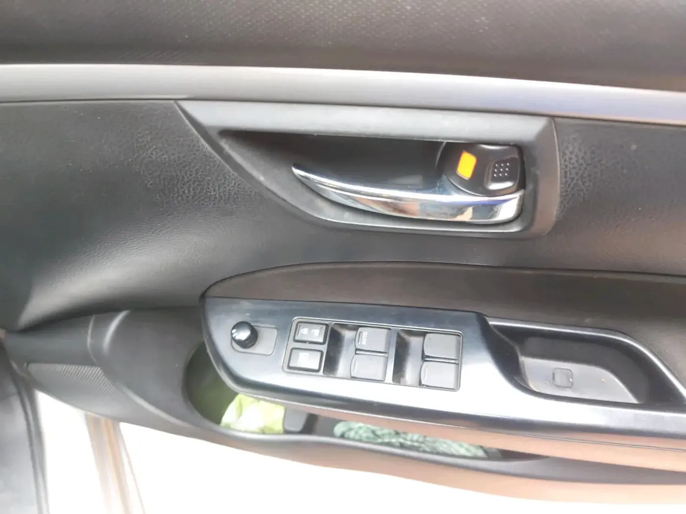 2013 Maruti Swift VXI, Petrol, Manual, 47,204 km, interior