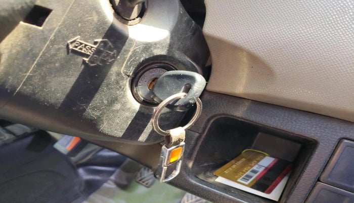 2014 Maruti Wagon R 1.0 LXI CNG, CNG, Manual, 1,09,875 km, interior