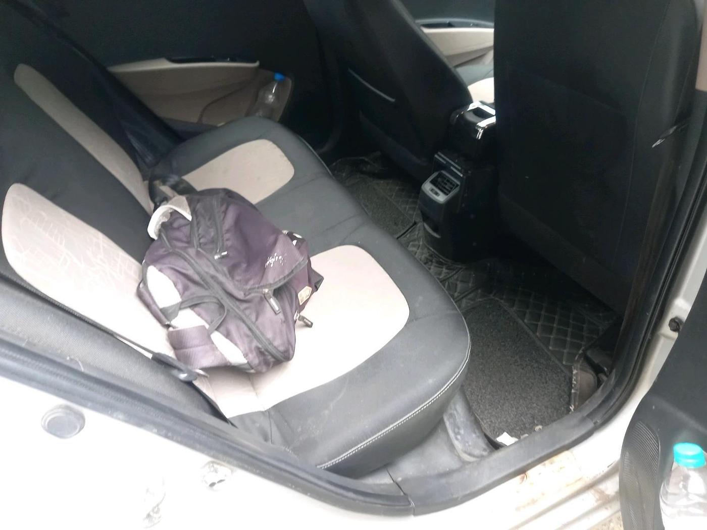 2017 Hyundai Grand i10 SPORTZ (O) 1.2 KAPPA VTVT, Petrol, Manual, 26,157 km, interior