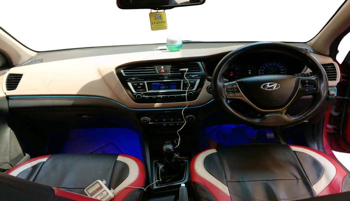 2016 Hyundai Elite i20 ASTA 1.2, CNG, Manual, 1,03,346 km, interior