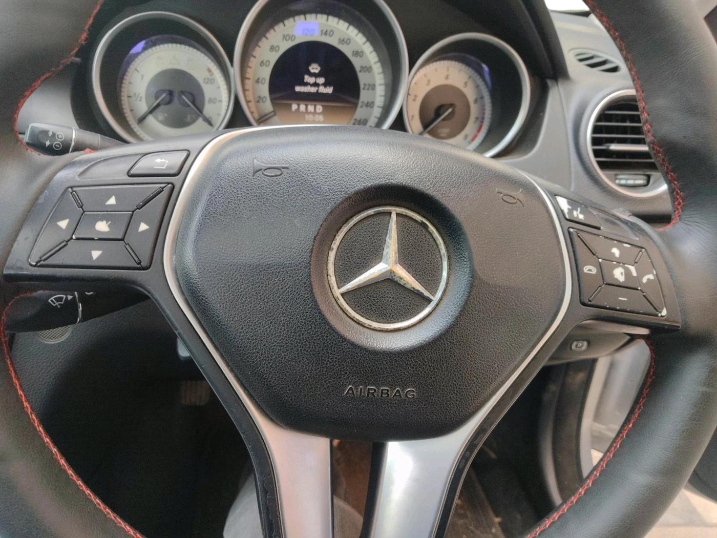 2011 Mercedes Benz C Class 200 CGI AVANTGARDE, Petrol, Automatic, 98,780 km, interior