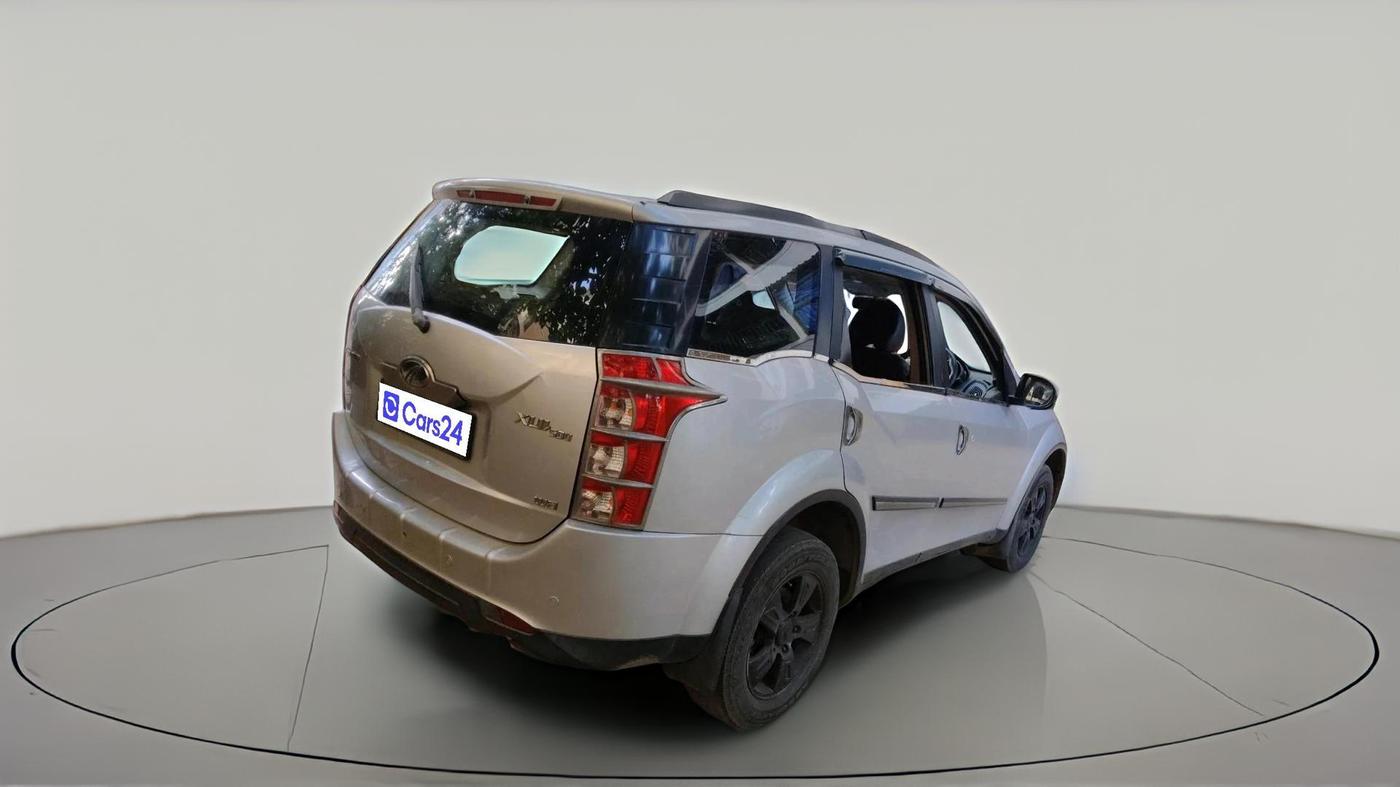 2014 Mahindra XUV500 W8, Diesel, Manual, 96,516 km, exterior