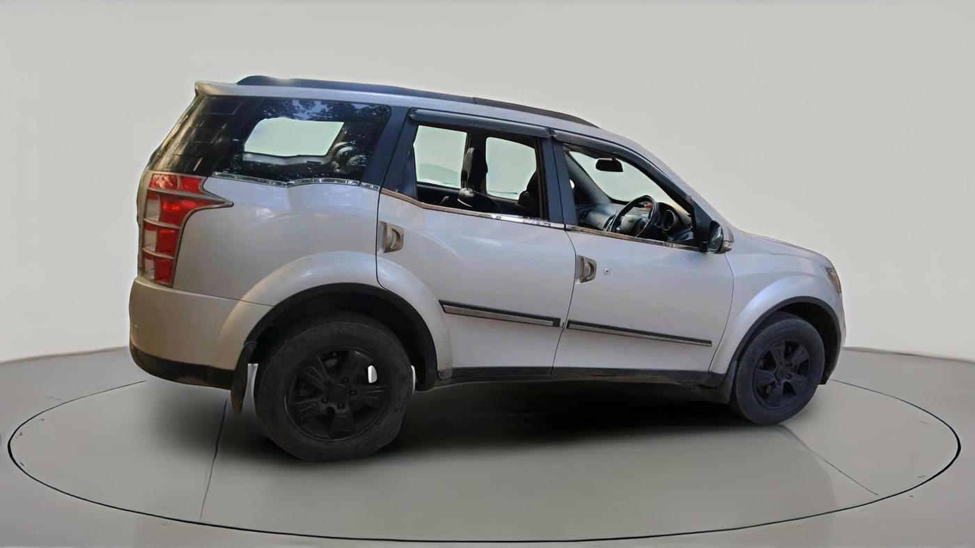 2014 Mahindra XUV500 W8, Diesel, Manual, 96,516 km, exterior