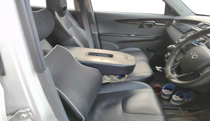 2018 Mahindra Kuv100 K2 TRIP CNG, CNG, Manual, 1,01,713 km, interior