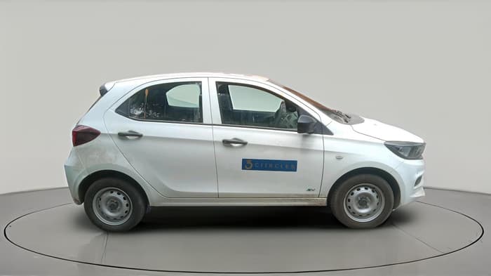 2025 Tata TIAGO EV XE MEDIUM RANGE, Electric, Automatic, 6,334 km, exterior