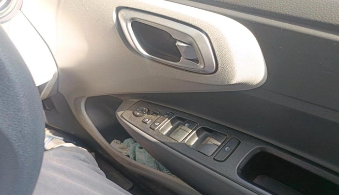 2021 Hyundai GRAND I10 NIOS SPORTZ 1.2 KAPPA VTVT CNG, CNG, Manual, 26,887 km, interior