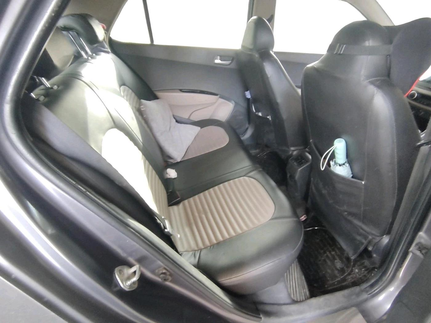 2017 Hyundai Grand i10 ASTA 1.2 KAPPA VTVT, CNG, Manual, 45,893 km, interior