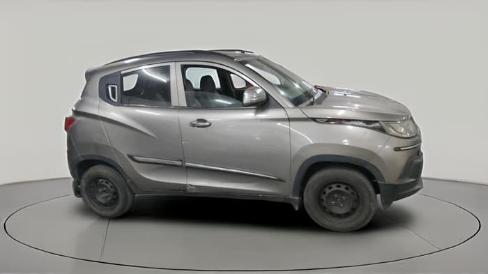 2016 Mahindra Kuv100 K4 6 STR, Petrol, Manual, 94,432 km, exterior